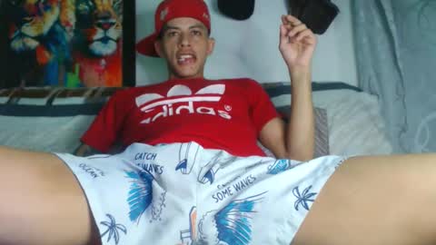 criistofer online show from November 29, 4:58 am