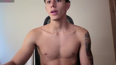 cristopher23  online show from February 17, 12:15 pm