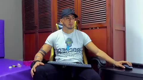 Say me Cris online show from February 8, 1:01 pm
