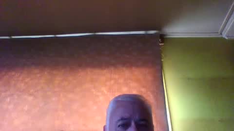 crmperez online show from March 1, 7:04 pm