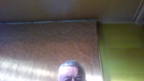 crmperez online show from December 7, 11:23 pm