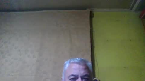 crmperez online show from June 16, 2:14 am