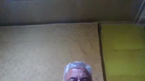 crmperez online show from January 8, 1:42 am