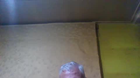 crmperez online show from February 19, 2:01 am