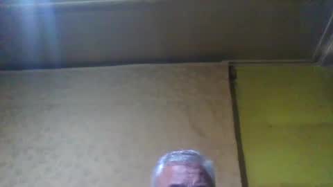 crmperez online show from February 20, 1:57 am