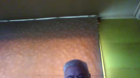 crmperez online show from February 28, 6:52 pm