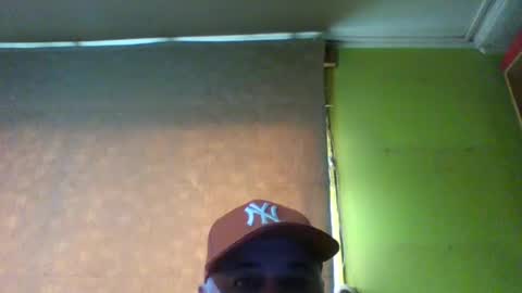 crmperez online show from October 12, 8:25 pm