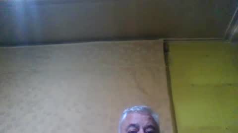 crmperez online show from February 20, 11:43 pm