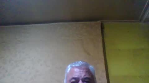 crmperez online show from January 28, 2:11 am