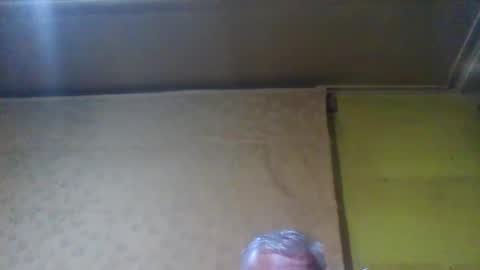 crmperez online show from February 18, 1:32 am