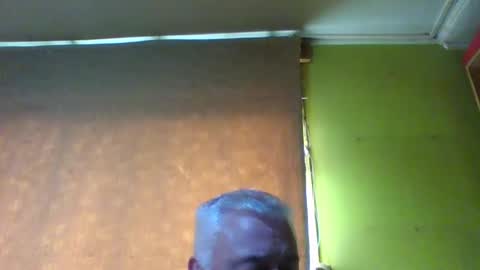 crmperez online show from October 16, 7:11 pm