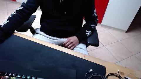 crocken_bisc online show from March 14, 2:46 pm