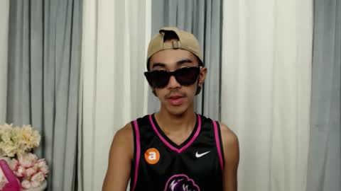 crocodale online show from April 9, 7:47 am