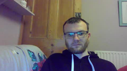 Snapshot of cropper4fun chatting on September 23, 7:24 pm Cropper online show from September 23, 7:24 pm