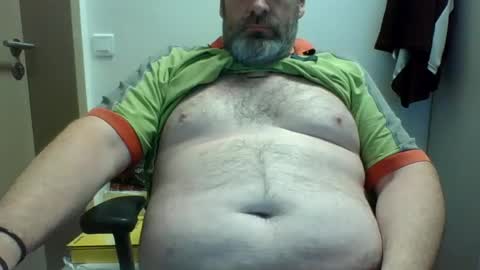 Crouch1 online show from June 17, 9:44 am