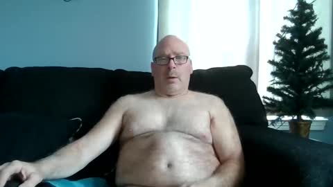 Snapshot of cruising_guy chatting on March 4, 6:50 pm fun guy online show from March 4, 6:50 pm