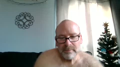 Snapshot of cruising_guy chatting on December 15, 2:27 pm fun guy online show from December 15, 2:27 pm