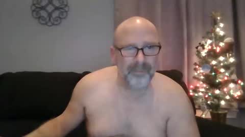 Snapshot of cruising_guy chatting on December 30, 10:55 pm fun guy online show from December 30, 10:55 pm