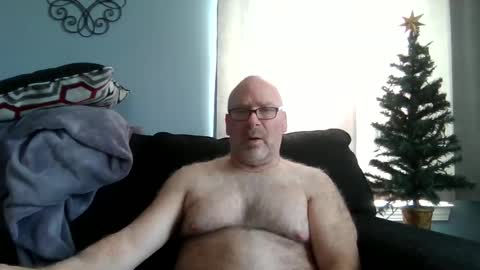 Snapshot of cruising_guy chatting on March 12, 5:49 pm fun guy online show from March 12, 5:49 pm