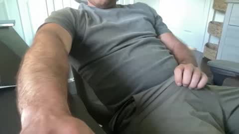 cuckgriff23 online show from May 29, 6:07 pm