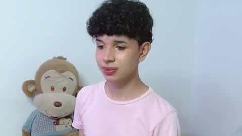 Cuddly online show from October 14, 3:35 am