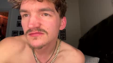 Snapshot of cum_dump_viktor chatting on January 17, 3:53 pm cum_dump_viktor online show from January 17, 3:53 pm