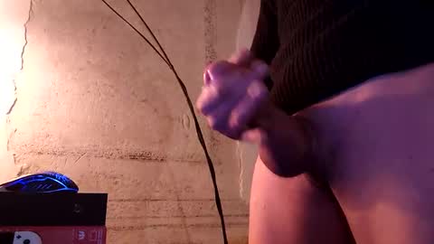cumfeetbass online show from February 18, 4:15 am
