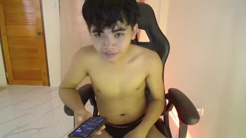 Snapshot of cummingyu chatting on January 7, 6:39 am cummingyu online show from January 7, 6:39 am