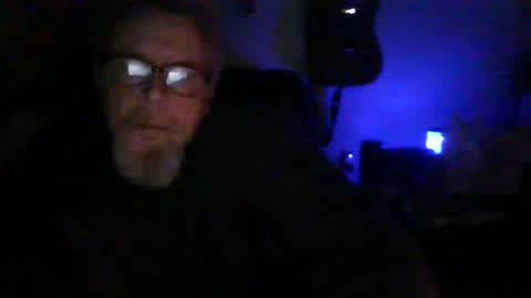 Snapshot of cunnibob chatting on February 21, 7:22 am cunnibob online show from February 21, 7:22 am