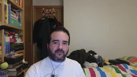 curiosillo1983 online show from March 21, 8:19 am