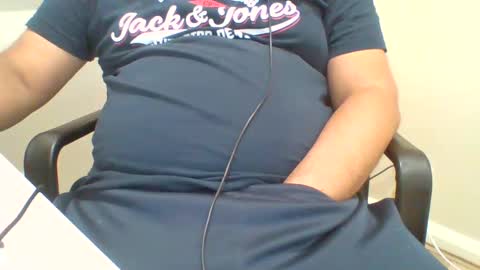 Snapshot of curious_aussie11 chatting on January 31, 2:49 pm Carl online show from January 31, 2:49 pm