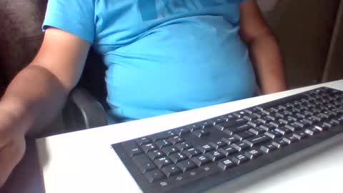 Snapshot of curious_aussie11 chatting on January 7, 6:17 am Carl online show from January 7, 6:17 am