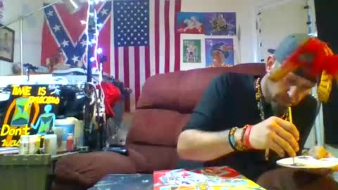 Feathers online show from January 7, 8:30 am