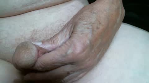 Snapshot of cutandwaxed2 chatting on October 3, 1:05 pm BI SMOOTH MATURE SUB online show from October 3, 1:05 pm