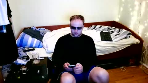 cute69696969 online show from April 3, 9:22 pm