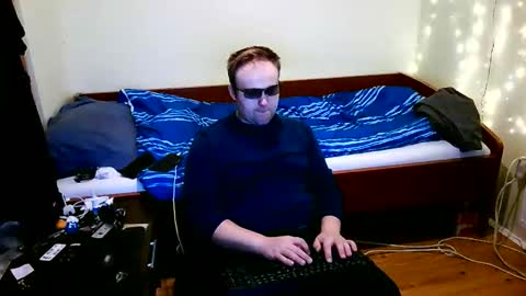 cute69696969 online show from February 6, 8:11 am