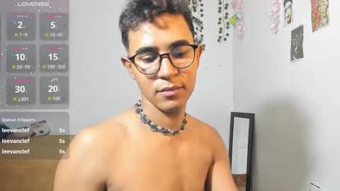 cute_sammy_1 online show from October 7, 11:31 pm