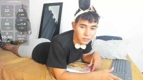 cute_sammy_1 online show from November 5, 8:33 pm