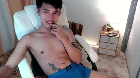 Snapshot of cuteasiancock98 chatting on February 12, 7:02 pm Steph online show from February 12, 7:02 pm