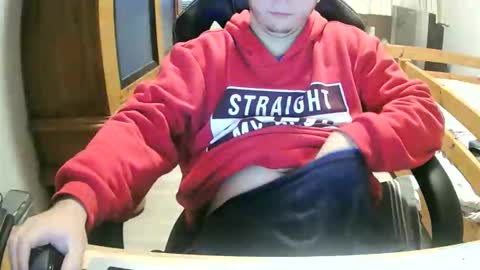 Snapshot of cuteboy090 chatting on October 14, 8:54 am Cuteboy090 online show from October 14, 8:54 am