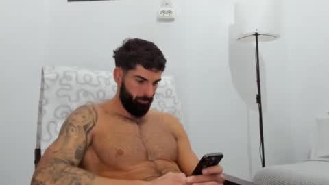 cuteeboy online show from November 27, 12:53 pm