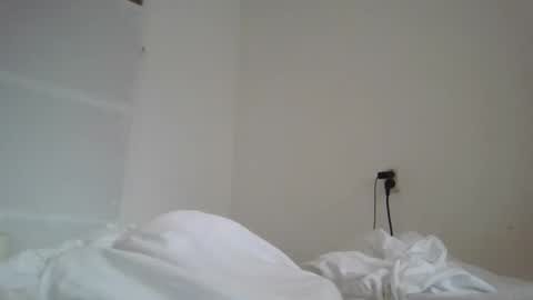 Snapshot of cuteguy6668889 chatting on October 5, 11:03 am Cutegoth online show from October 5, 11:03 am