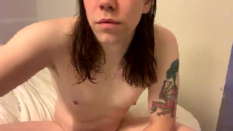 Snapshot of cuteguy6668889 chatting on February 12, 8:06 am Cutegoth online show from February 12, 8:06 am