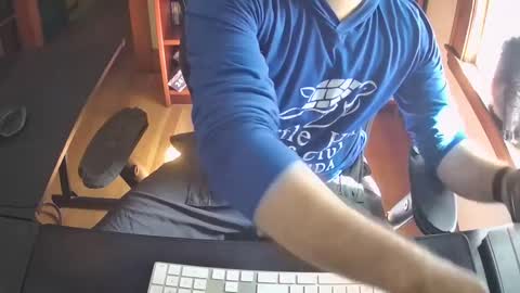 Snapshot of cutenerd15 chatting on September 22, 5:12 pm cutenerd15 online show from September 22, 5:12 pm