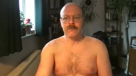 cutguyoncam online show from December 20, 11:39 am