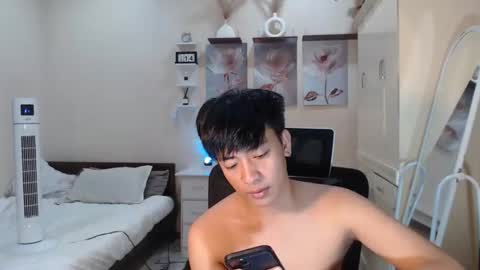 Neil Taylor online show from November 14, 9:00 am