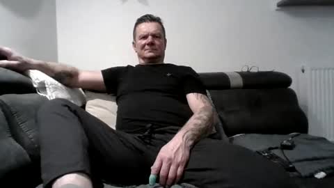 czerbis online show from February 19, 5:27 pm