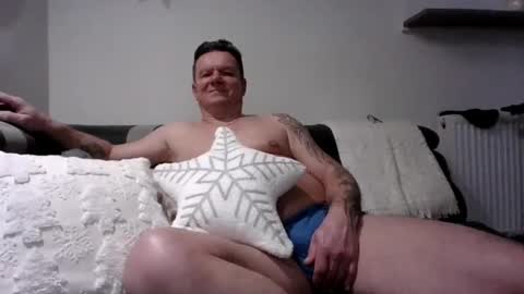 czerbis online show from December 12, 9:48 pm