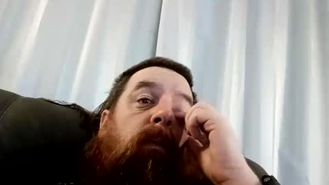 D online show from October 14, 9:05 am