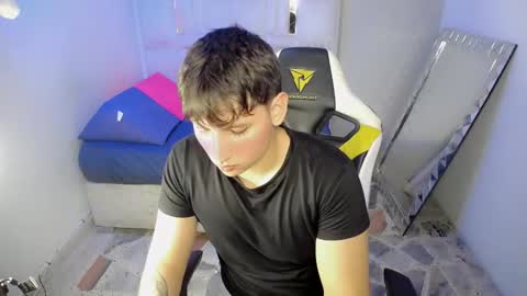 teddy online show from December 23, 3:48 am